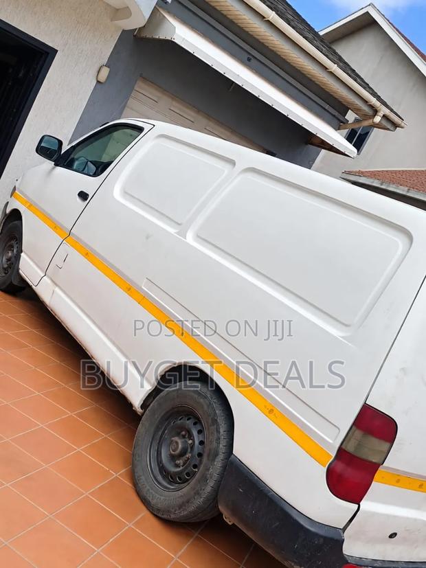 Toyota Grand HiAce Limited Prestige Edition 3.4 V6 RWD 7-Seater 2002