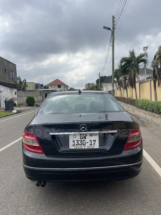 Mercedes-Benz C180 2010 Black