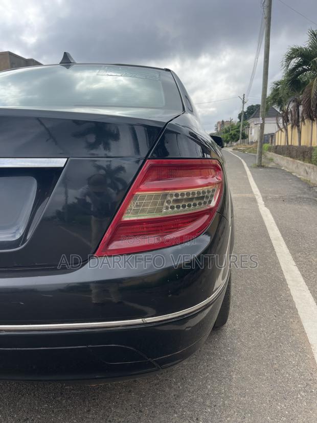 Mercedes-Benz C180 2010 Black