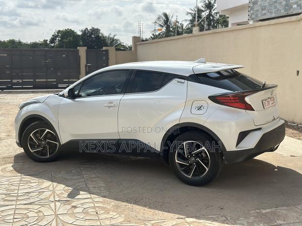 Toyota C-HR Limited 2021 White