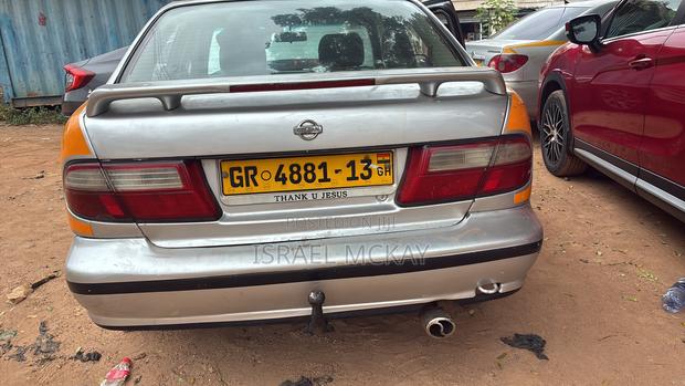 Nissan Almera 1999 Silver