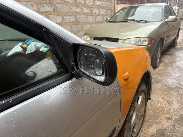 Nissan Almera 1999 Silver
