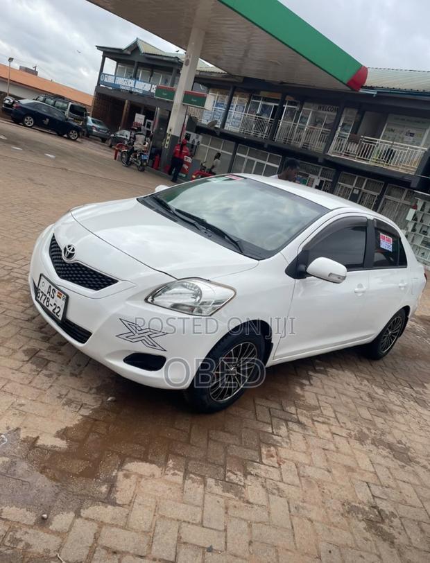 Toyota Corolla 2013 White