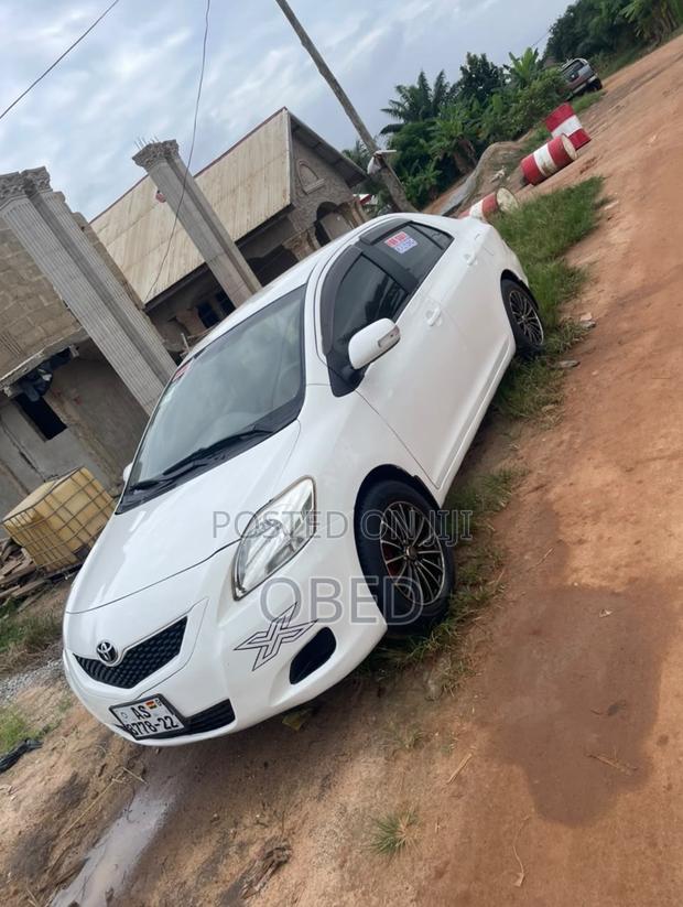 Toyota Corolla 2013 White