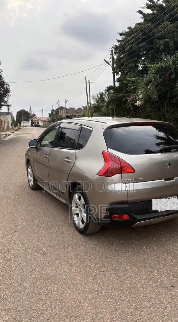 Peugeot 3008 2012 Silver