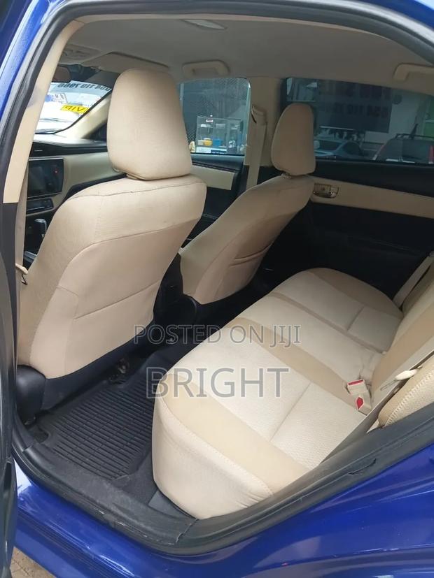 Toyota Corolla 2018 Blue