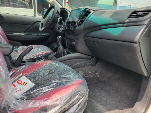 Mitsubishi L200 2020 White