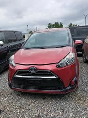 Toyota Sienta 1.5 AWD (6-seater) 2015 Red for sale