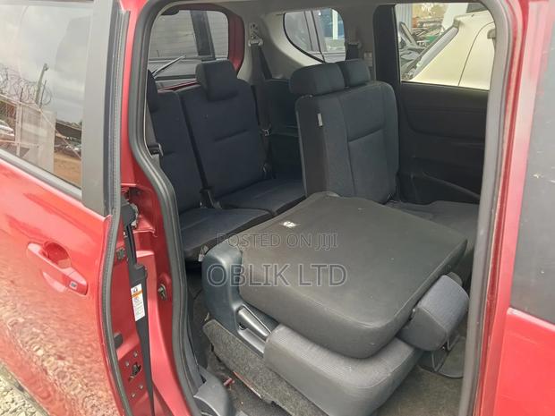 Toyota Sienta 1.5 AWD (6-seater) 2015 Red