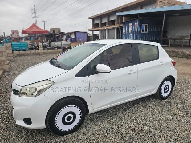 Toyota Yaris 2012 White