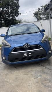 Toyota Sienta 1.5 AWD 2016 Blue for sale