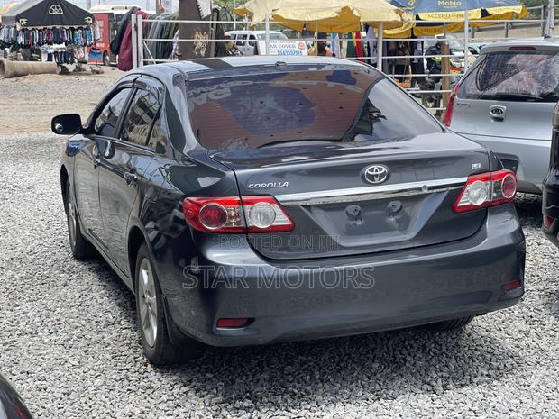 Toyota Corolla LE Special Edition 4dr Sedan (1.8L 4cyl 4A) 2013 Gray