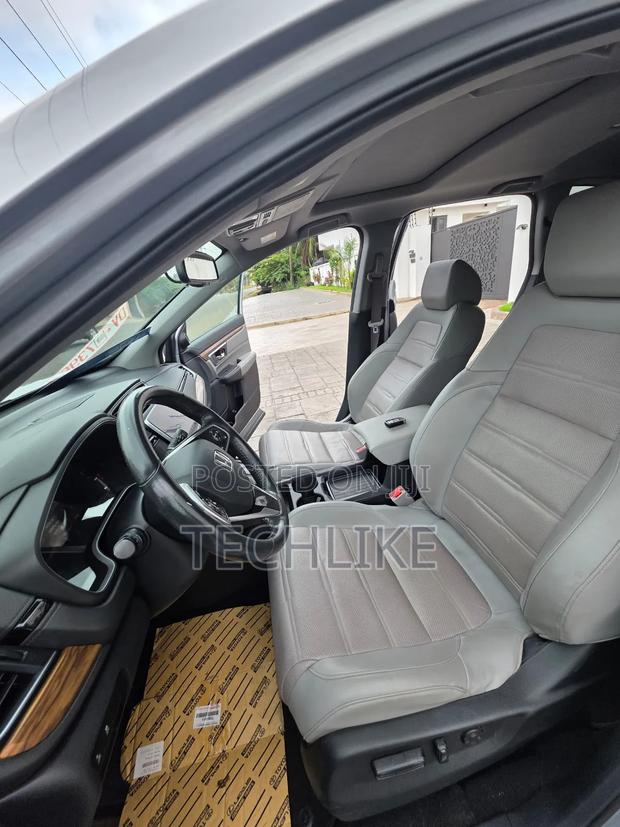 Honda CR-V 2022 Silver