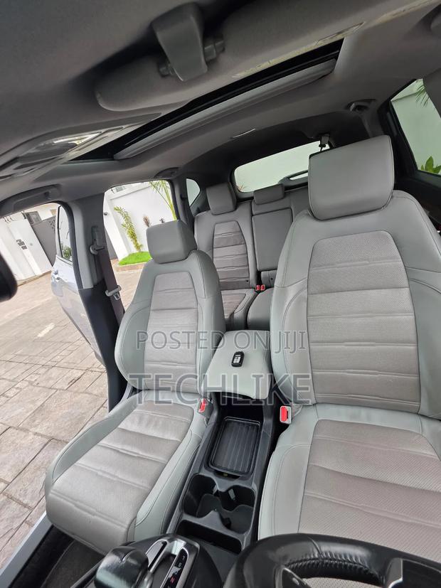 Honda CR-V 2022 Silver