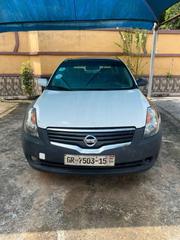 Nissan Altima 2010 White for sale