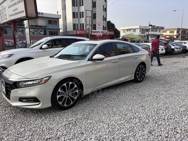 Honda Accord 2018 Ivory