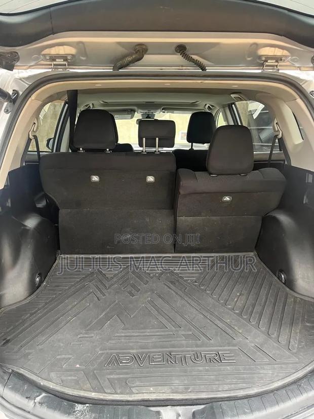 Toyota RAV4 Adventure 4dr SUV AWD (2.5L 4cyl 6A) 2018 Silver