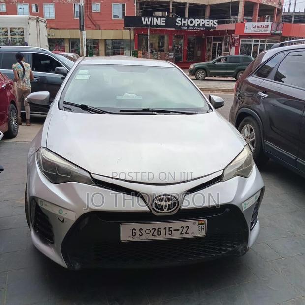 Toyota Corolla 2017 Silver