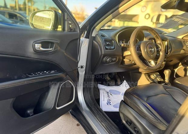 Jeep Compass Latitude 4x4 2019 Black