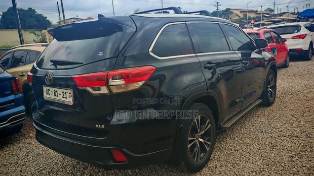 Toyota Highlander XLE V6 4x4 (3.5L 6cyl 6A) 2016 Black