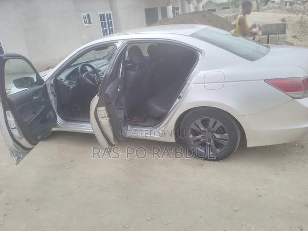 Honda Accord 2010 Silver
