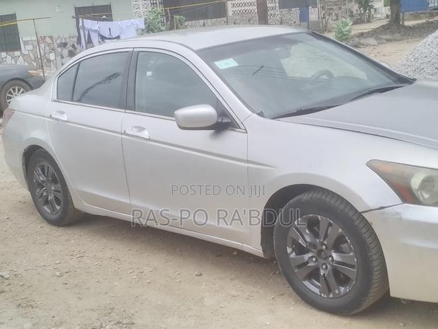 Honda Accord 2010 Silver