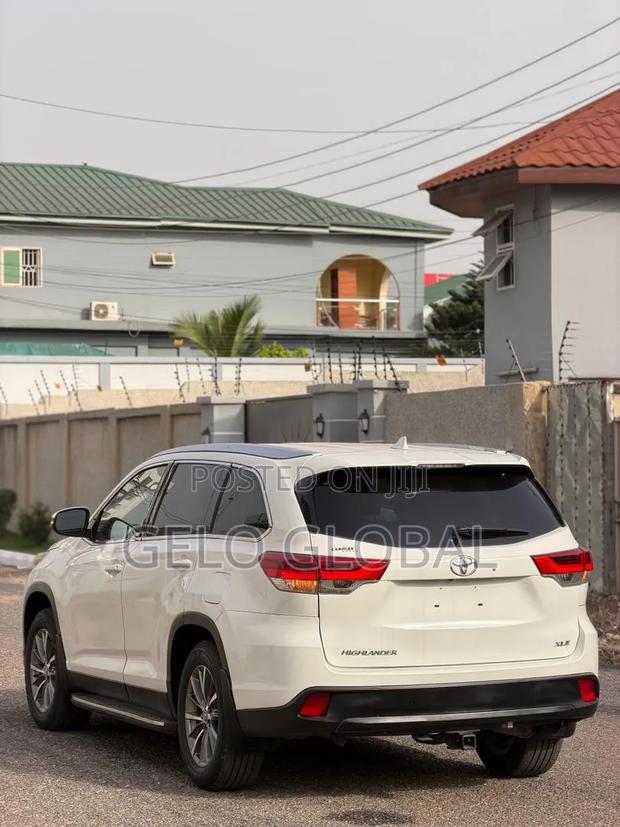 Toyota Highlander 2019 White