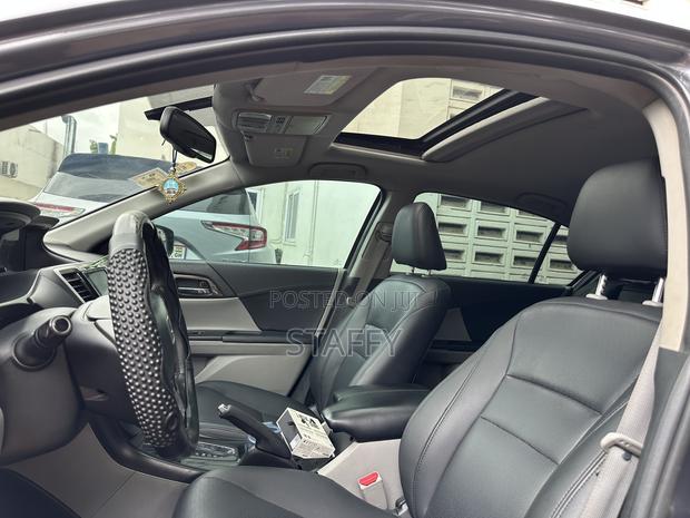 Honda Accord 2016 Gray