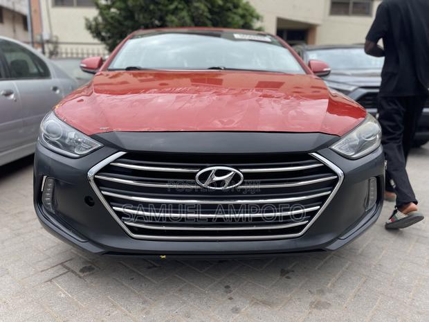 Hyundai Elantra Limited Sedan FWD (2.0L 4cyl 6A) 2017 Orange