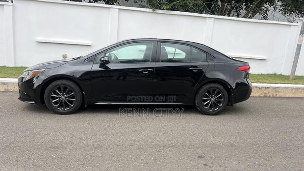 Toyota Corolla LE 2021 Black