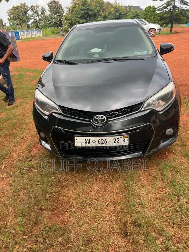 Toyota Corolla 2016 Black