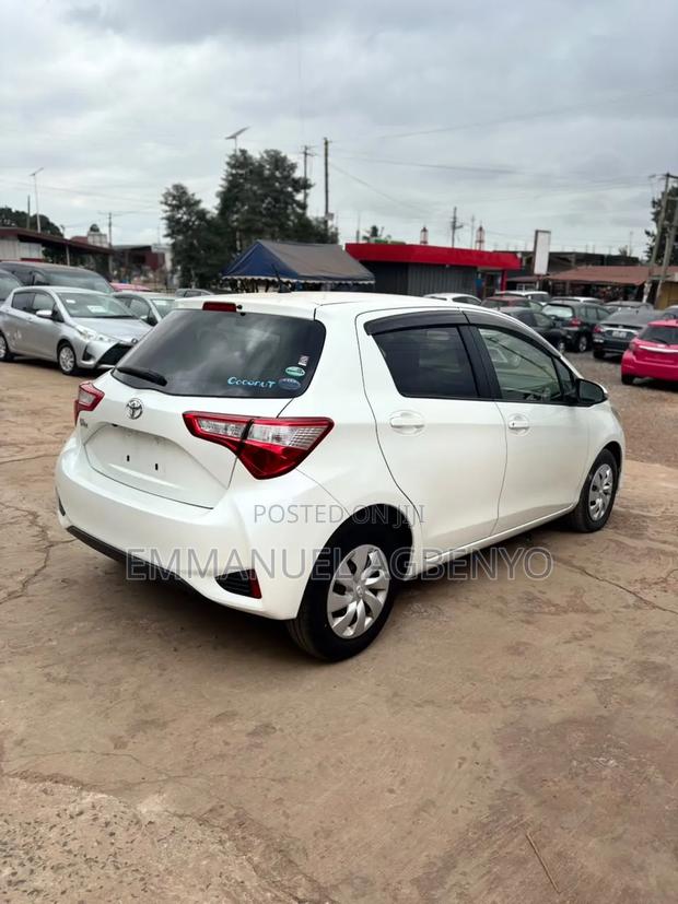 Toyota Vitz 1.3 AWD 5dr 2017 White