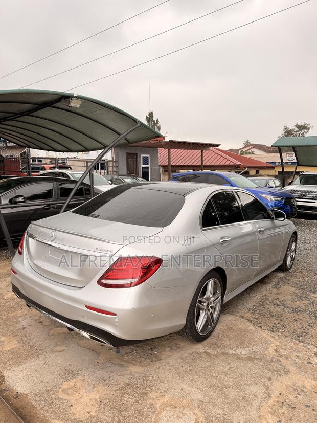 Mercedes-Benz E300 2019 Silver