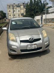 Toyota Vitz 2010 Silver for sale