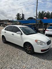 Hyundai Accent 2010 White for sale