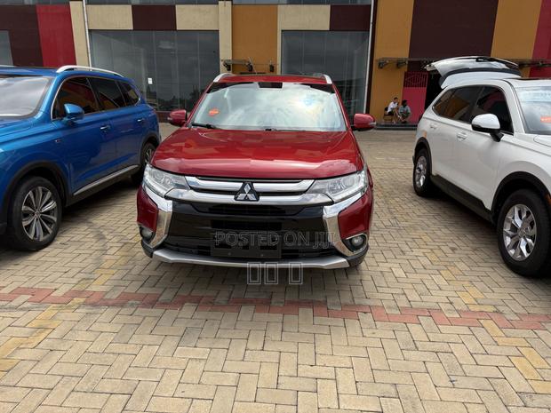 Mitsubishi Outlander 2017 Red