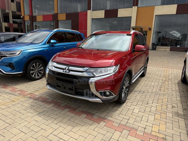 Mitsubishi Outlander 2017 Red