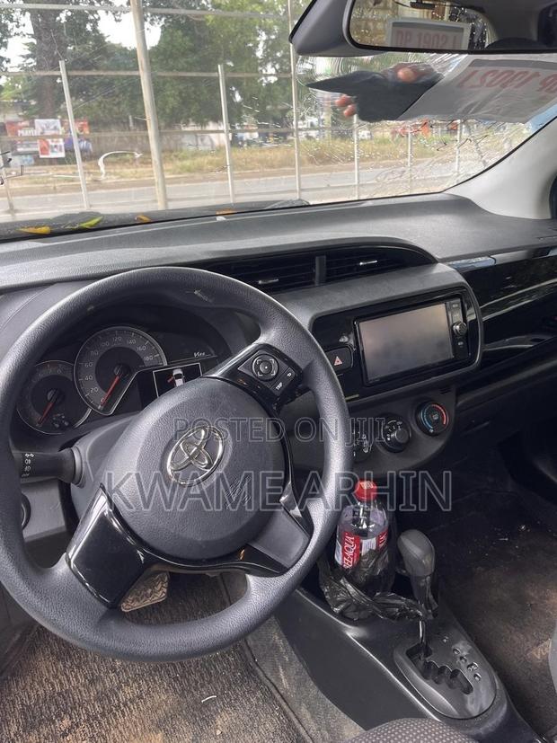 Toyota Vitz 1.3 FWD 5dr 2017 White