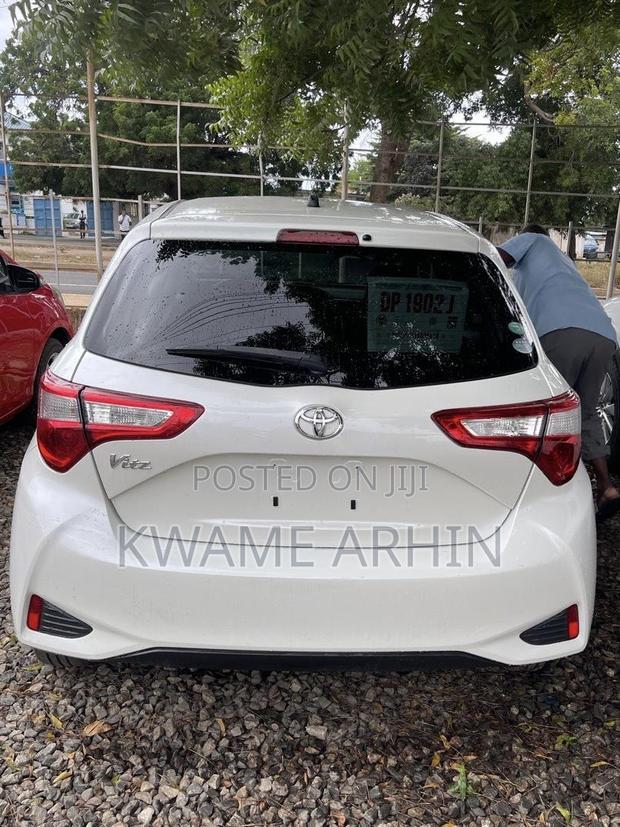 Toyota Vitz 1.3 FWD 5dr 2017 White