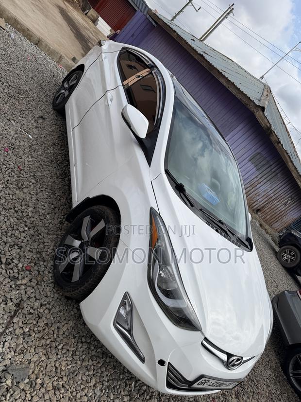 Hyundai Elantra 2013 White