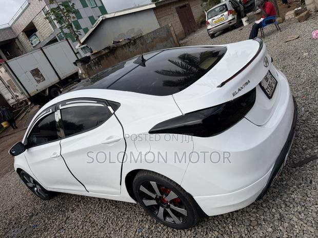 Hyundai Elantra 2013 White