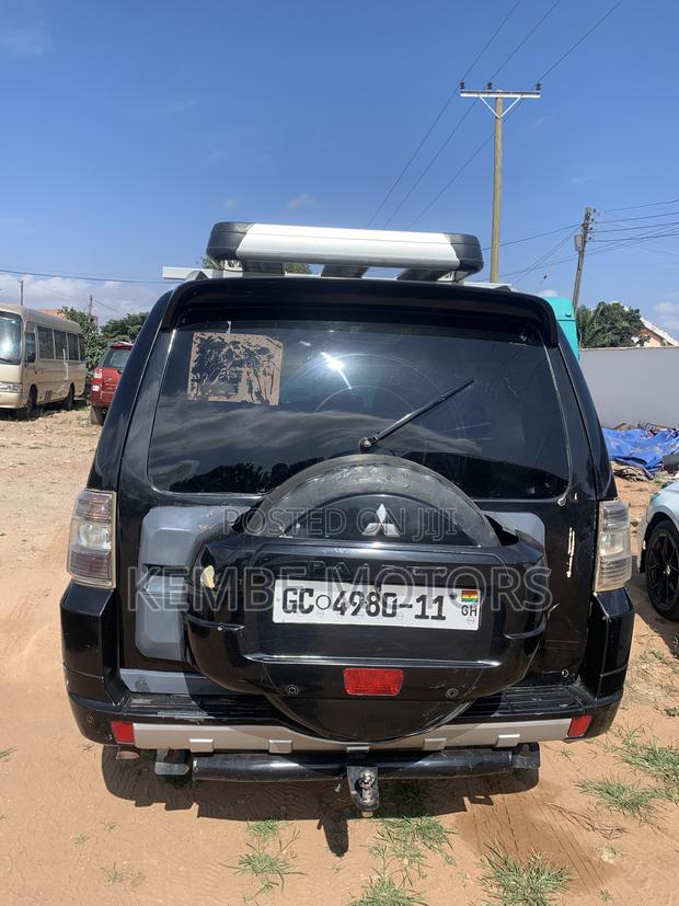 Mitsubishi Pajero 2010 Black