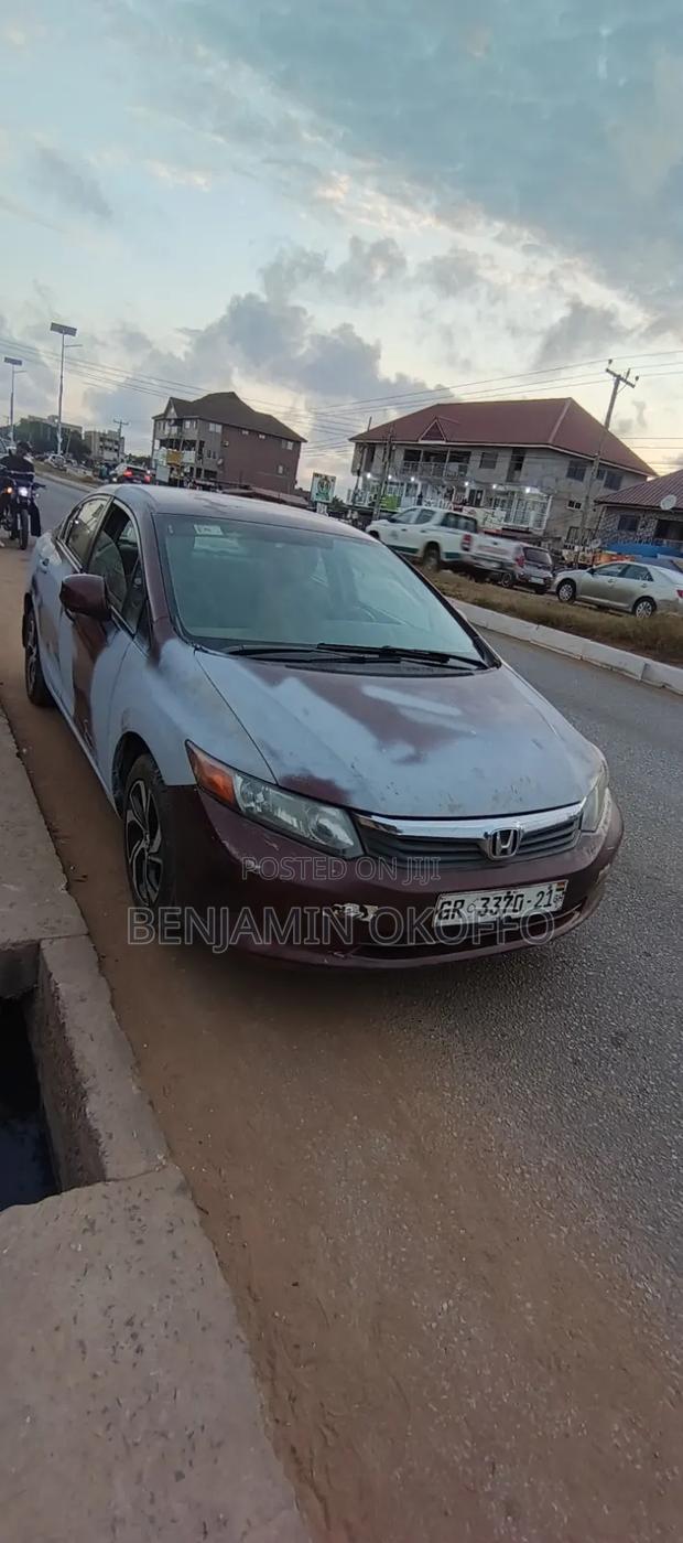 Honda Civic 1.8 5 Door Automatic 2012 Burgundy