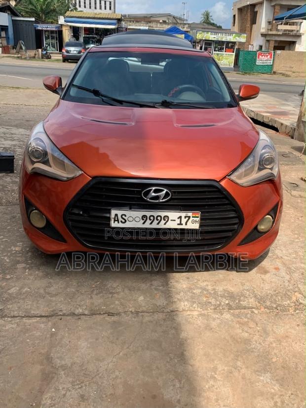 Hyundai Veloster 3dr Hatchback w/Black Interior (1.6L 4cyl 6AM) 2015