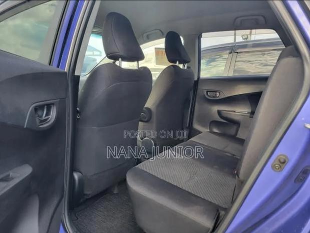 Toyota Ractis 1.3 FWD 2014 Blue
