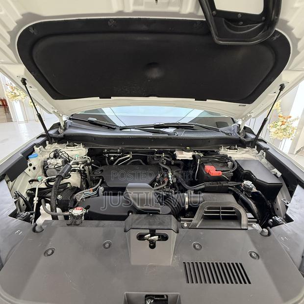 Honda CR-V 2023 White