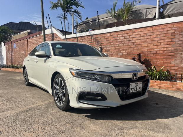 Honda Accord 2018 Off white