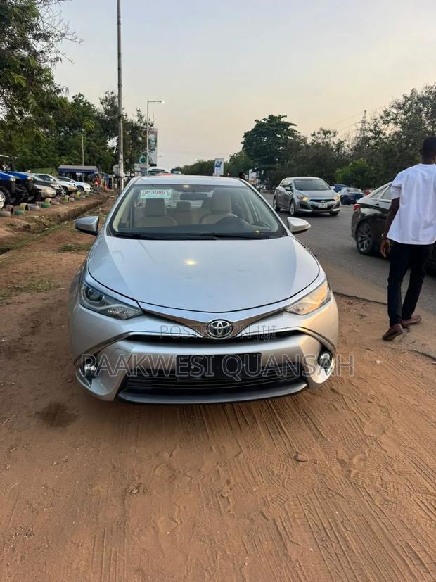 Toyota Levin 2018 Silver