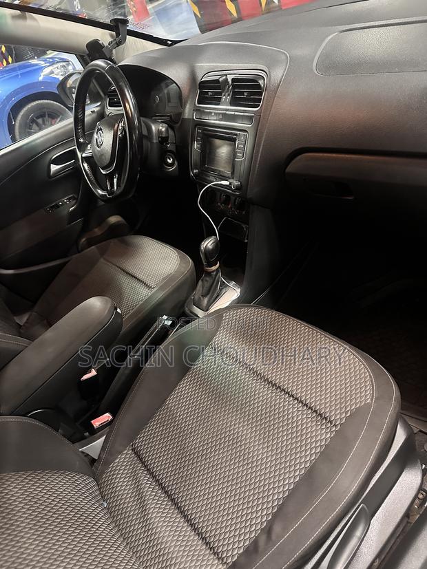 Volkswagen Polo 2017 Beige
