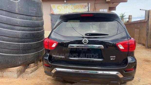 Nissan Pathfinder 2027 Black